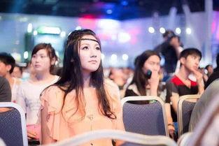 吃瓜的老姐姐在线观看视频,笑料百出，欢乐无限